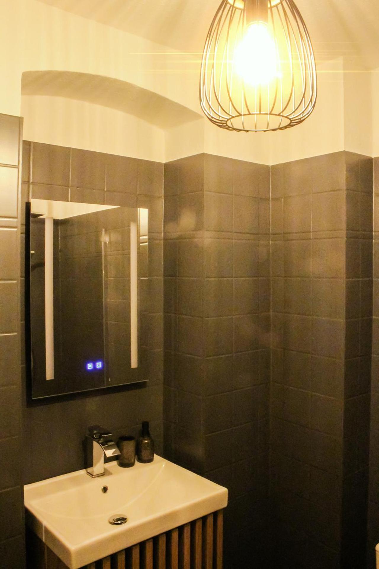Nuwilu One - Apartment Mit Balkon Im Herzen Erfurts - Magenta Tv- Netflix - Disney Экстерьер фото